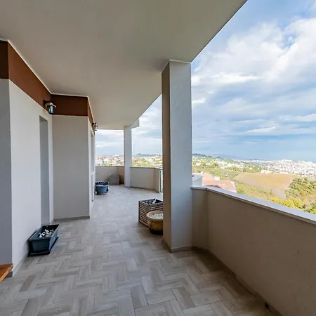Colli - Penthouse With Sea View & Parking!